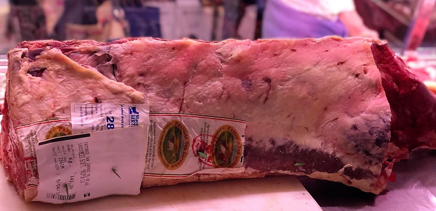 carne certificata proveniente da allevamento biologico italiano